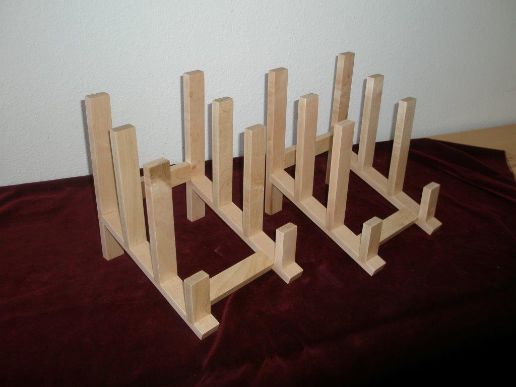 wood plate easel
